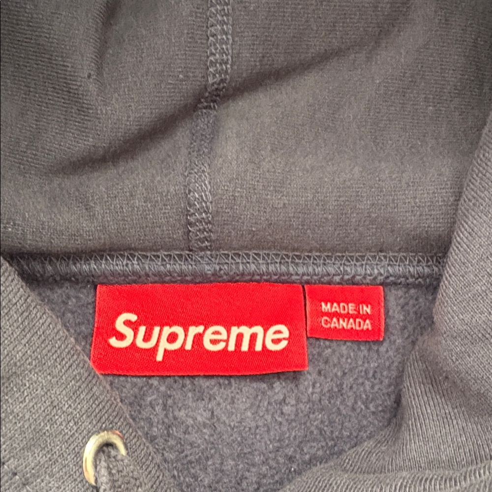 Crazy deal Supreme Navy Hoodie size, extra large brand new with tags - Picture 8 of 16
